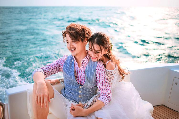 婚嫁 服务信息 &raquo; 【北海】婚纱照豪华游艇套餐4999元